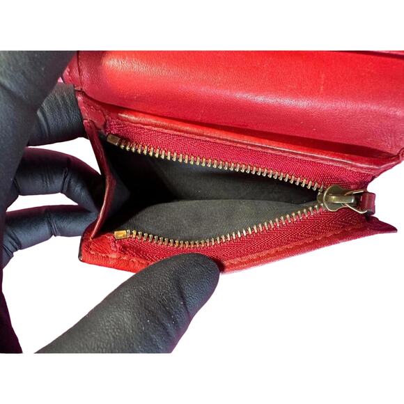 Beautiful Rare GG Gucci 3D Cherry Wallet with Red Interior - Picture 8 of 16